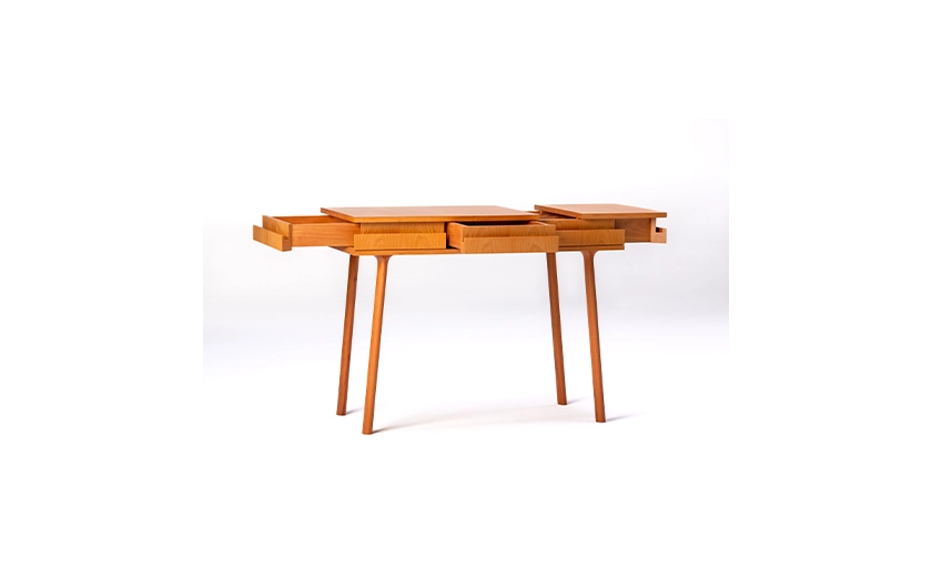 Abre-te Sésamo desk